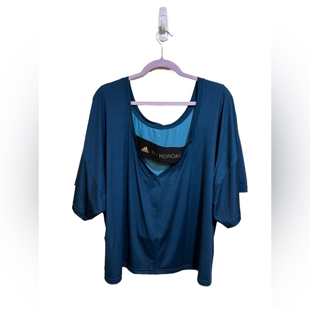 Adidas and Honore collab training tee women’s size 2X NWT - Picture 4 of 8